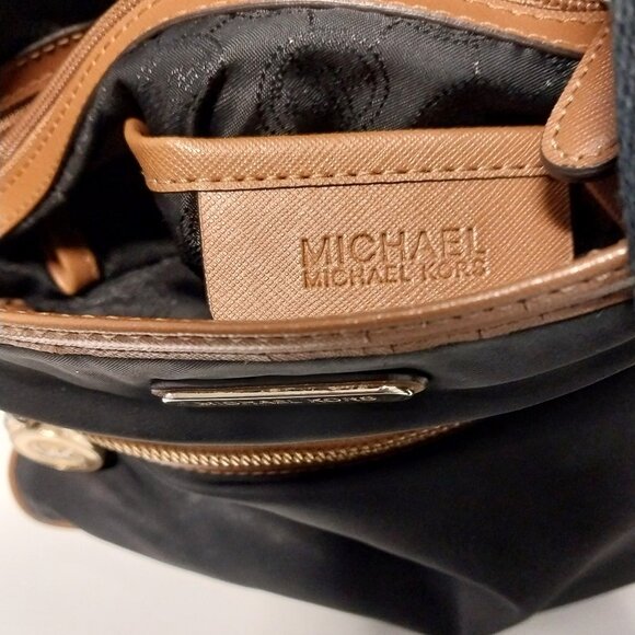 Michael Kors Crossbody Handbag Kempton Black & Brown Nylon & Leather Trim - Picture 3 of 11